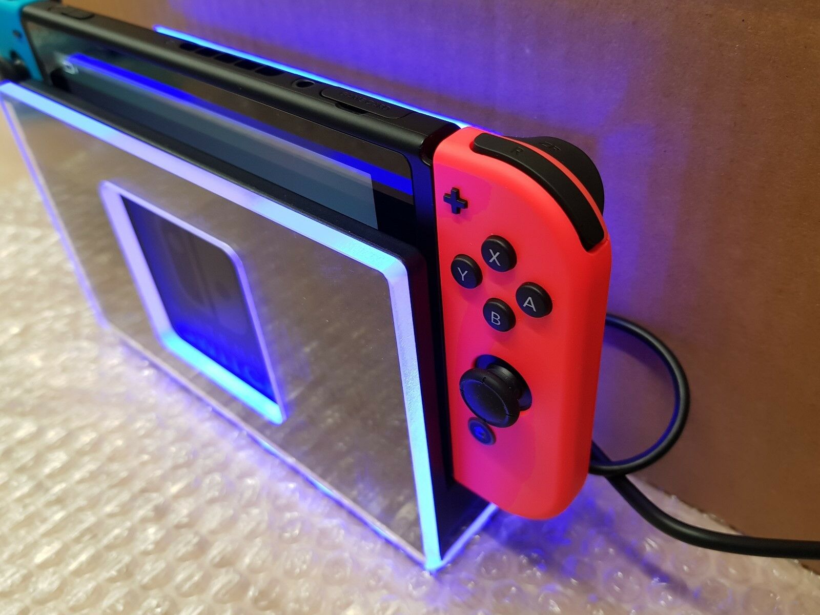 Wand Halterung Für Nintendo Switch mit Blauer LED Standfuss